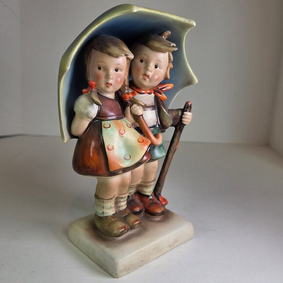 Goebel M.I. Hummel Stormy Weather #71 TMK2 Full Bee Germany 6.5" Figurine - Picture 8 of 16
